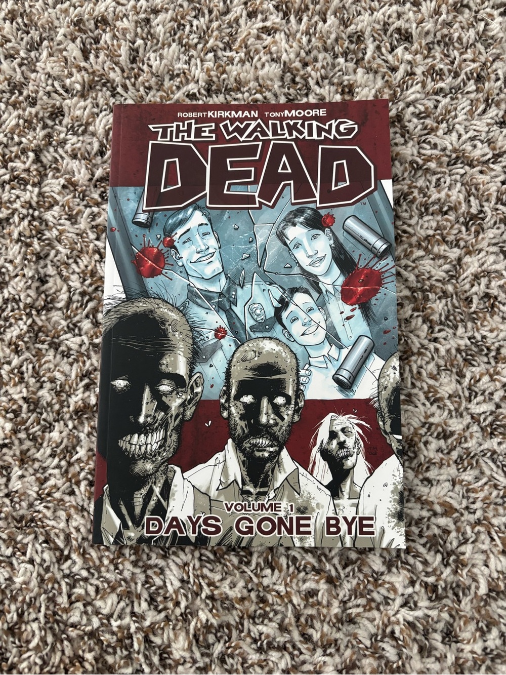 The Walking Dead Volume 1: Days Gone Bye - Graphic Novel